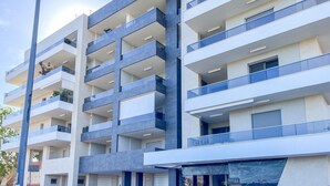 Unclassified image, 2 of 39, button - Residenza Ponte Del Mare - 3-room apartment with terrace (Pescara)