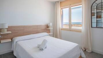 3 chambres, fer et planche Ă repasser, Wi-Fi, draps fournis