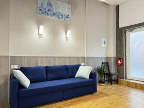 Smart TV - Grandera Apart's - Lliri 32, Apart 3 (València)