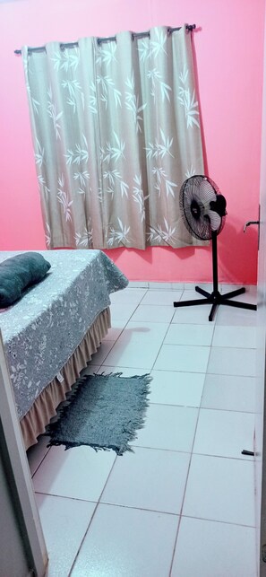 2 quartos, Wi-Fi de cortesia, roupa de cama