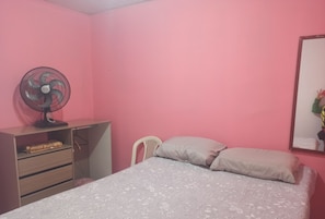 2 quartos, Wi-Fi de cortesia, roupa de cama
