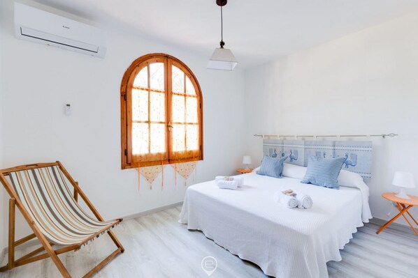 3 chambres, fer et planche à repasser, lit parapluie, Wi-Fi