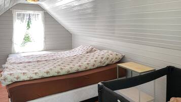 1 bedroom, travel crib, free WiFi, bed sheets