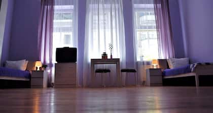 Happy House Hostel. Poznan