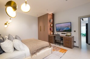 5 室のベッドルーム、デスク、アイロン / アイロン台、WiFi (無料)
