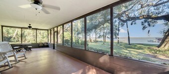 Lakefront home on Lake Kerr near Salt Springs with large porch and great yard