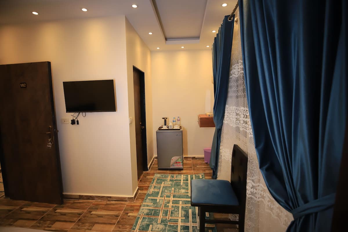 Standard Single Room, City View | Egyptian cotton sheets, premium bedding, minibar, in-room safe