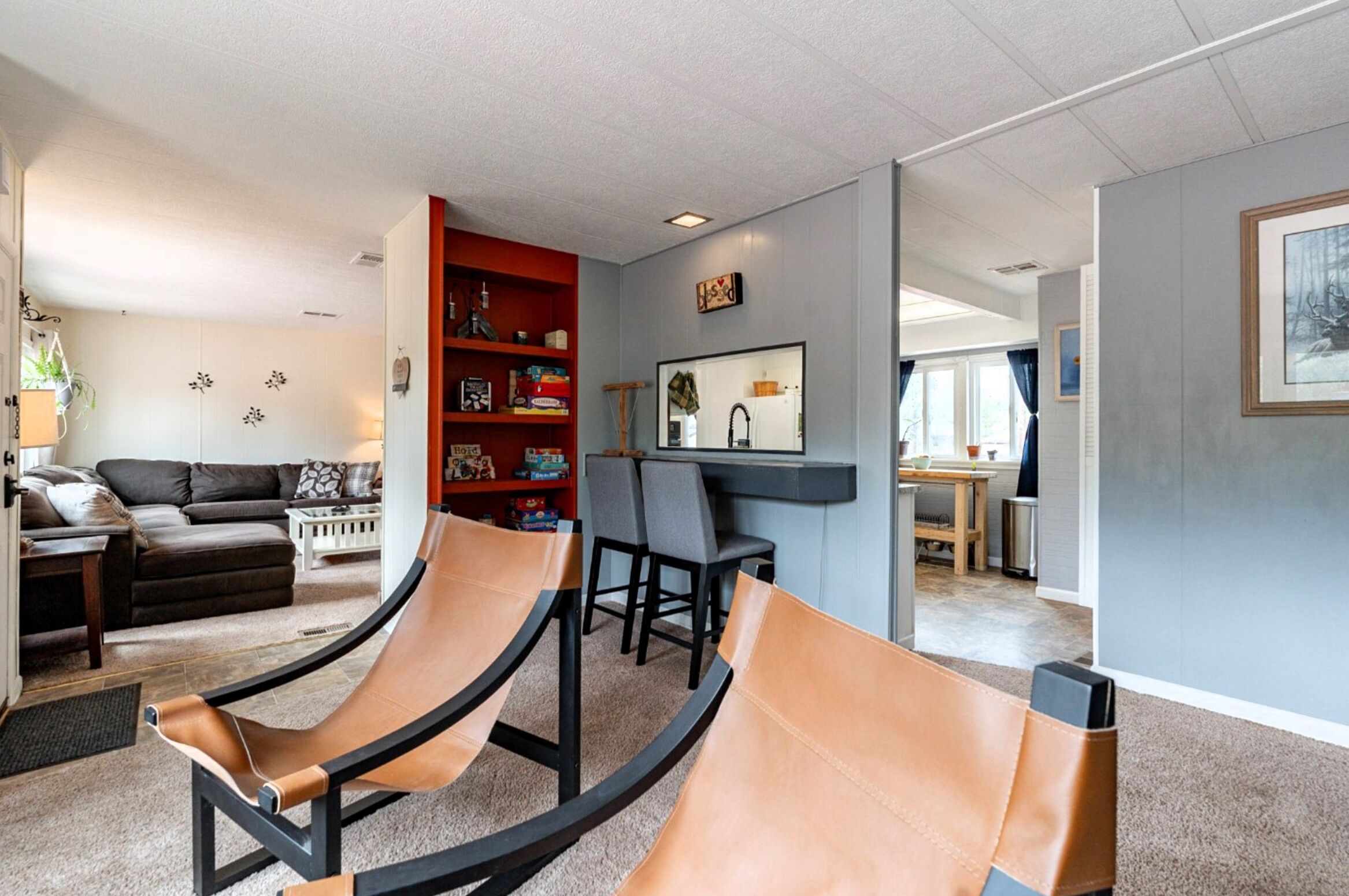 Smart-tv, eldstad, tv-spel och dvd-spelare