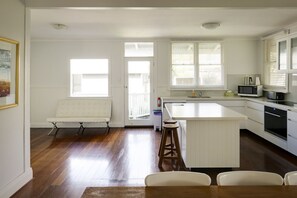 Interior - Charming beach home in heart of old Dunsborough (Dunsborough)