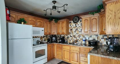 Alpenglow Three Bedroom Two Bath XL A16