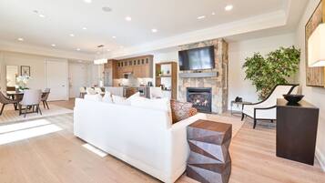 TV, fireplace, offices