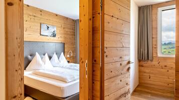 2 bedrooms, WiFi (free), bed sheets