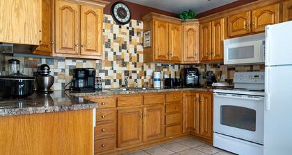 Alpenglow Three Bedroom Two Bath XL A17