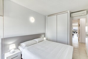 3 habitaciones, tabla de planchar con plancha y wifi gratis 