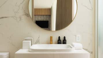 Balcony Urban View Double Bed | Bathroom