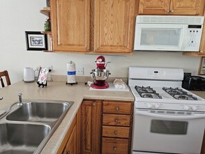 Private kitchen - Cascade Three Bedroom Two Bath C07 (Ouray)