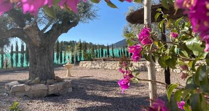 Country House 'Antonio' with Private Pool, Wi-Fi and Air Conditioning