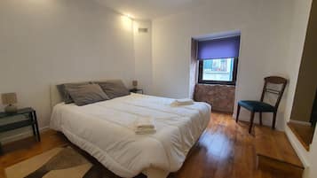 2 soveværelser, strygejern/strygebræt, sengetøj