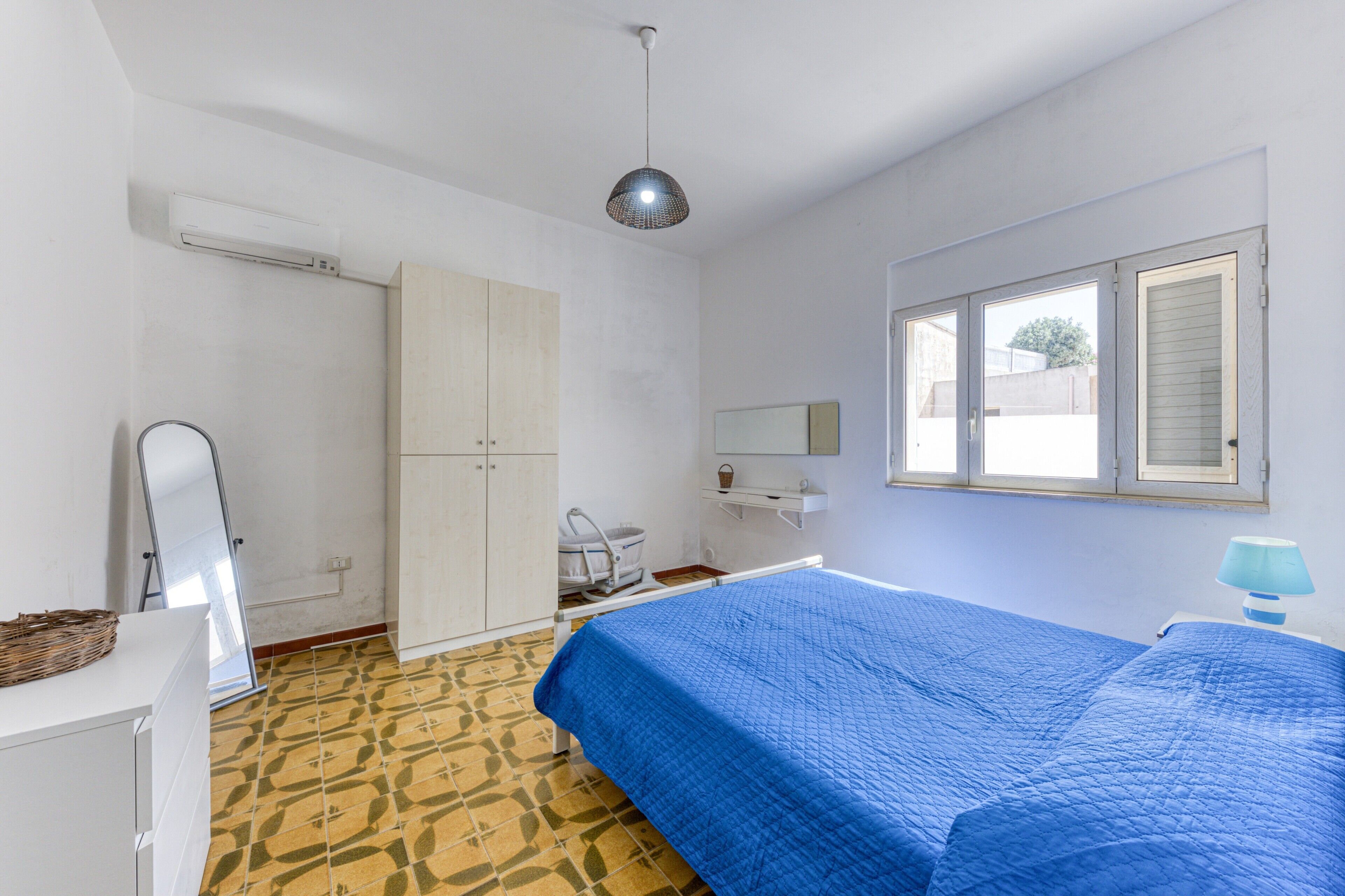1 bedroom, iron/ironing board, bed sheets