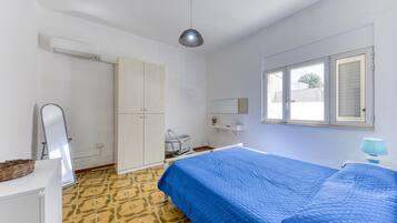 1 bedroom, iron/ironing board, bed sheets