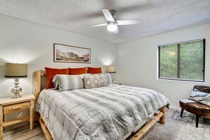 2 makuuhuonetta, Wi-Fi, vuodevaatteet