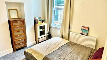 1 bedroom, iron/ironing board, bed sheets
