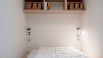 4 habitaciones, tabla de planchar con plancha y wifi gratis