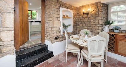 Cosy cottage on the outskirts of Bath