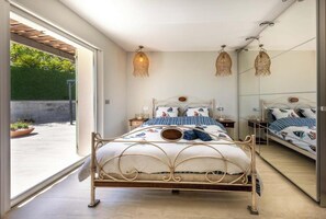 4 chambres, fer et planche à repasser, lit parapluie, Wi-Fi