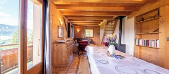 Chalet 'Le Paccaly' con vistas a la montaña, terraza privada y Wi-Fi