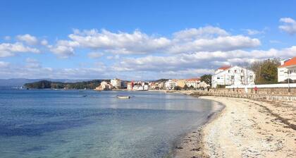 Holiday Home 'Fogar Da Roda' with Private Terrace, Balcony and Wi-Fi
