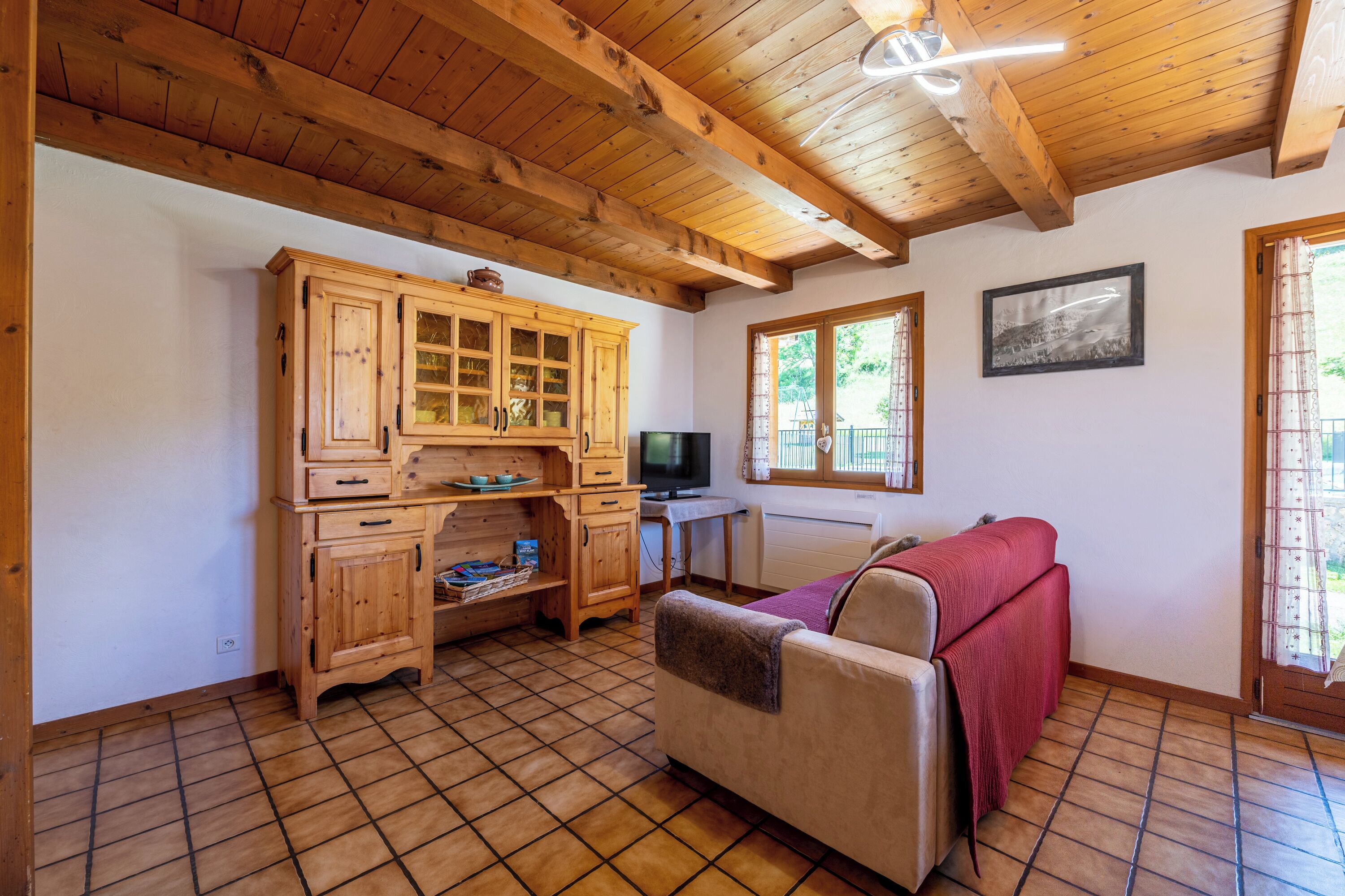 Télévision, table de tennis de table