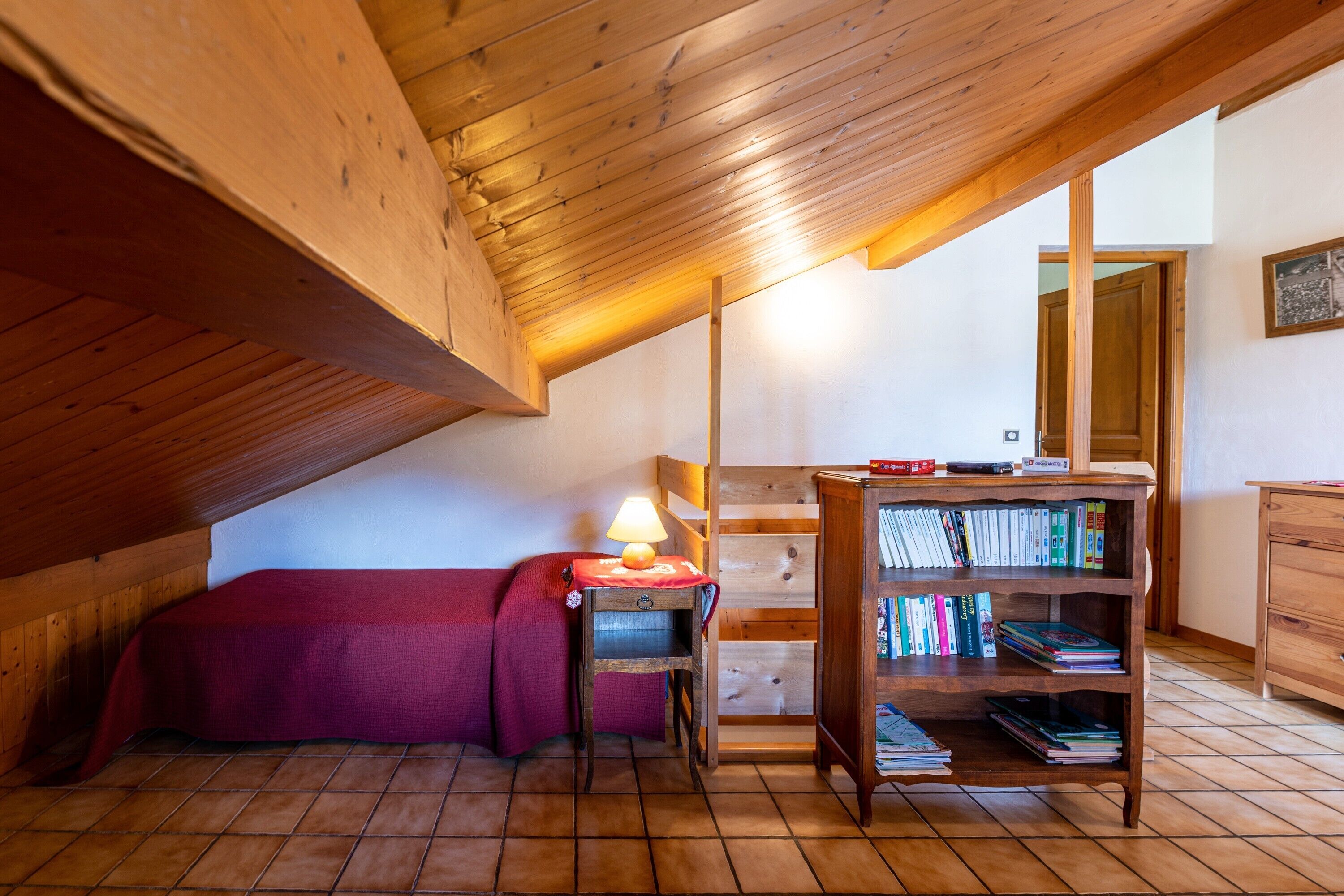 4 chambres, fer et planche à repasser, Wi-Fi gratuit