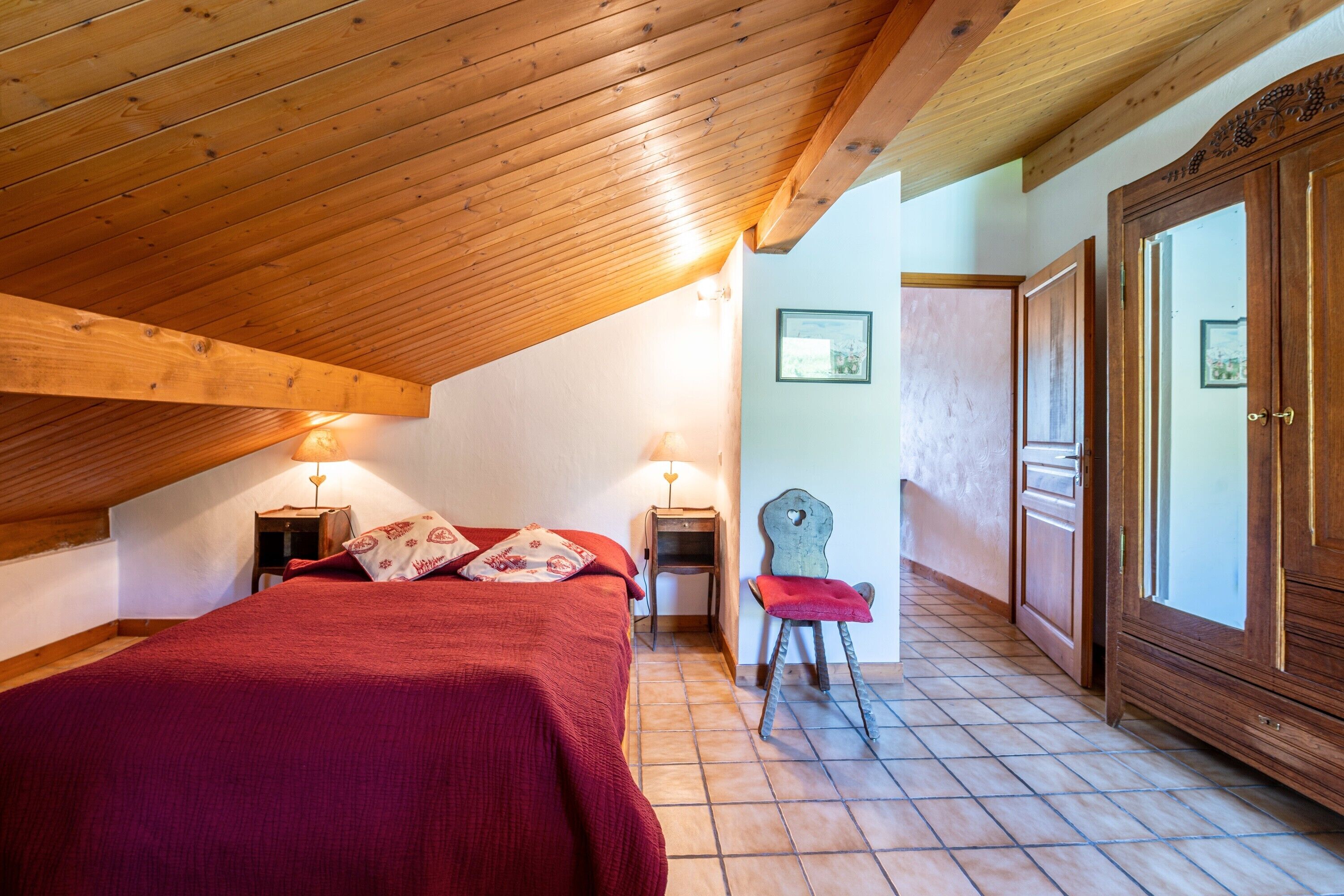 4 chambres, fer et planche à repasser, Wi-Fi gratuit