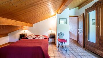 4 chambres, fer et planche Ă repasser, Wi-Fi gratuit