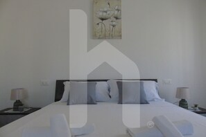 Room - Homiday - Tulip Residence, Three-Room Apartment (Scerne)