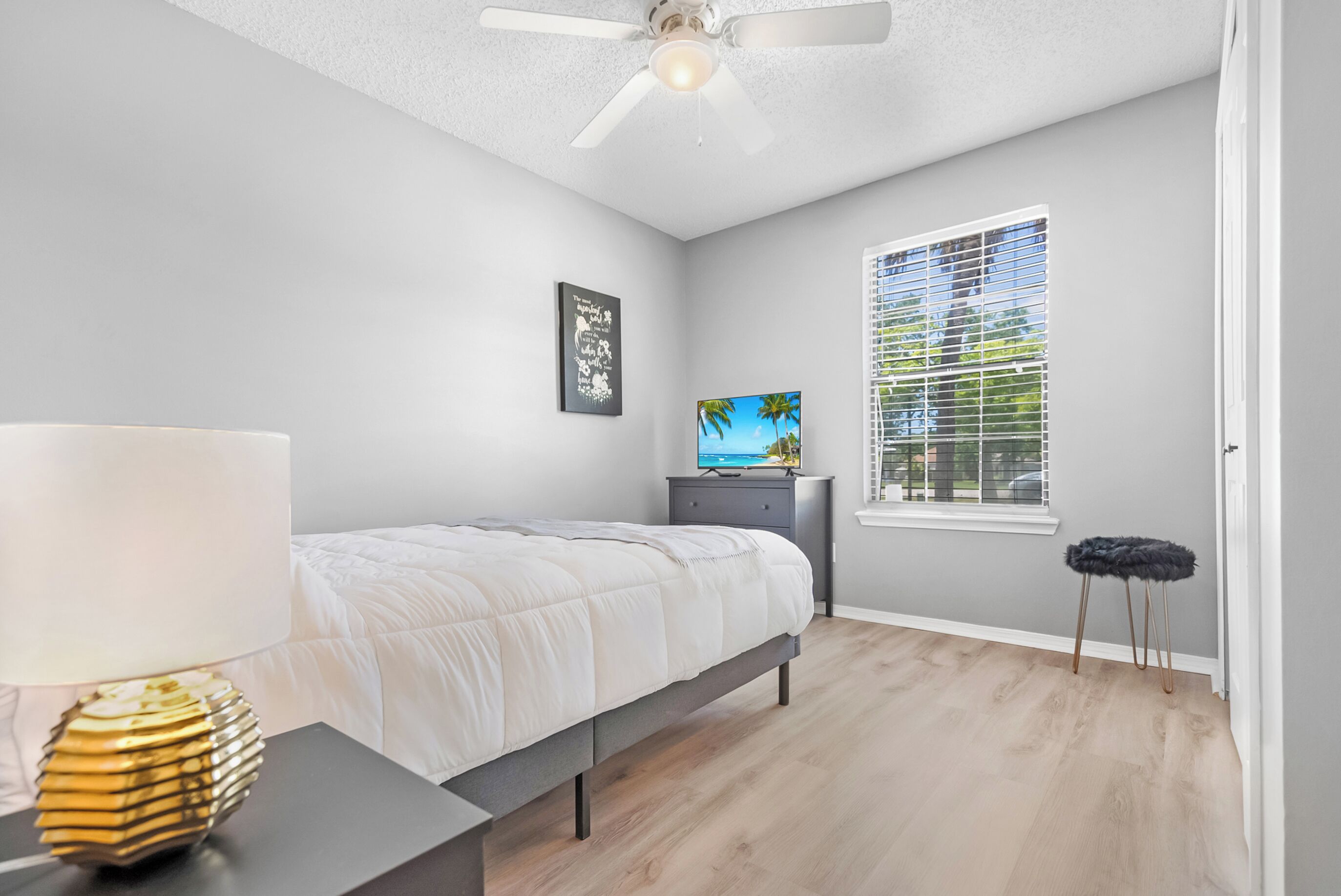3 bedrooms, desk, iron/ironing board, free WiFi