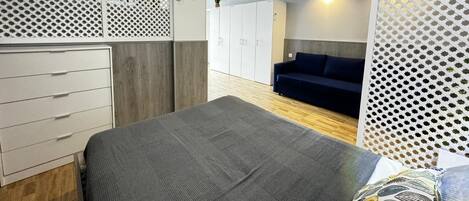 1 chambre, fer et planche à repasser, Wi-Fi gratuit, draps fournis