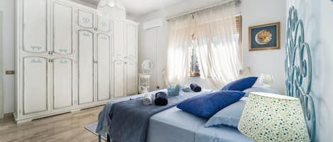 4 camere, Wi-Fi gratuito, lenzuola
