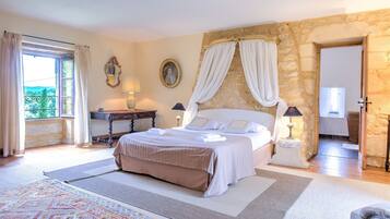 4 chambres, fer et planche Ă repasser, Wi-Fi gratuit, draps fournis