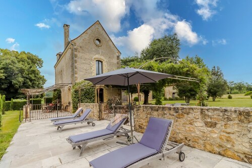 Villa 'Demeure Au Coeur De La Nature' with Private Pool, Terrace, and Wi-Fi