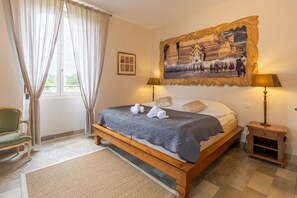 4 chambres, fer et planche à repasser, Wi-Fi gratuit, draps fournis