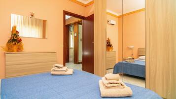 3 sovrum, strykjärn/strykbräda och sängkläder