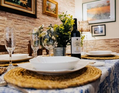 Casa de vacaciones 'Casa Rural Los Enebros' con piscina privada, Wi-Fi y aire acondicionado