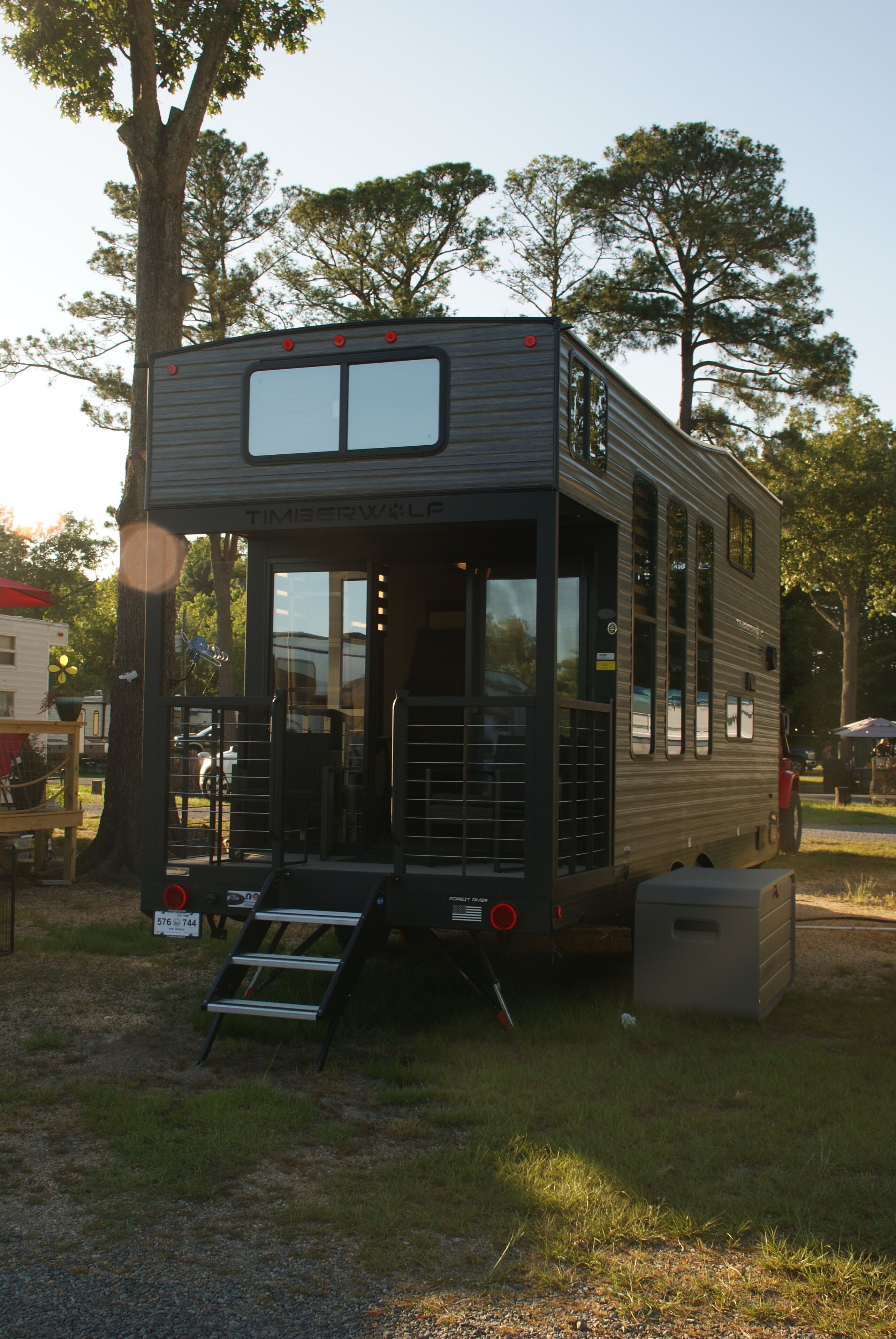 Tiny House meets Camper w/ a water view & beach access in Monroe Bay Campground!