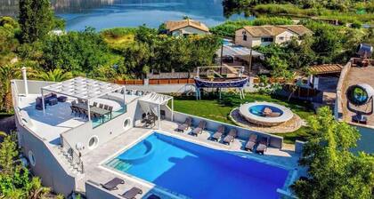 Villa 'Boat' with Sea View, Wi-Fi and Air Conditioning