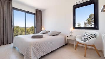 2 Schlafzimmer, Bügeleisen/Bügelbrett, kostenloses WLAN