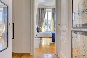 3 makuuhuonetta, silitysrauta/-lauta, Wi-Fi, vuodevaatteet