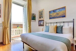 4 slaapkamers, een strijkplank/strijkijzer, wifi, beddengoed