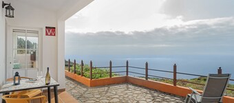 Apartment 'Sitio La Era' with Sea View, Private Terrace and Wi-Fi